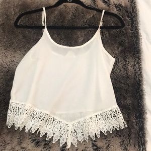 WHITE CROP TOP